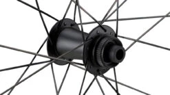 ZIPP 303 Firecrest® Carbon Tubeless Disc Center Lock Laufradsatz 11 ZIPP 303 Firecrest® Carbon Tubeless Disc Center Lock Laufradsatz -Shimano Verkäufe 340767